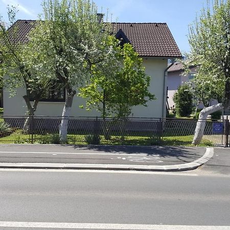 Apartman "Em" Bihac Exterior photo